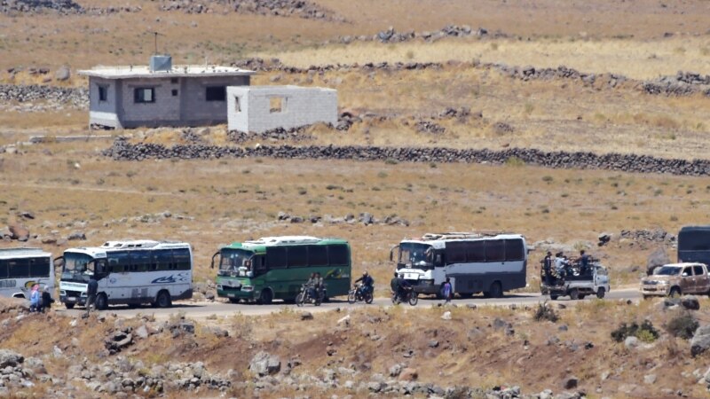 گروهی از مخالفان مسلح حکومت سوریه از منطقه مرزی اسرائیل تخلیه شدند