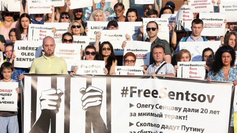 Активистлар Сенцовны яклап төрле илләрдә чаралар уздырырга җыена