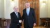 Ministrul francez de externe Jean-Yves Le Drian şi preşedintele României Klaus Iohannis