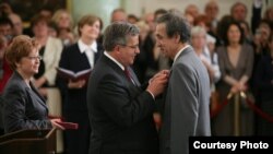 A.Borzym is decorated by Polish President Bronisław Komorowski with the Officer’s Cross of the Order of Polonia Restituta (Order of the Rebirth of Poland), Warsaw 2010.