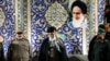 خامنه‌ای در روز مذاکرات ژنو ۳: یک قدم از حقوق اتمی عقب‌نشینی نشود