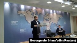 U.K. -- Iranian Deputy Foreign Minister Abbas Araqchi speaking at the Chatham House think tank in London, February 22, 2018