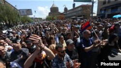 Protestat në Jerevan kundër qeverisë.