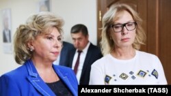 Людмила Денисова (справа) и Татьяна Москалькова во время одной из предыдущих встреч в Москве, июнь 2018 год 
