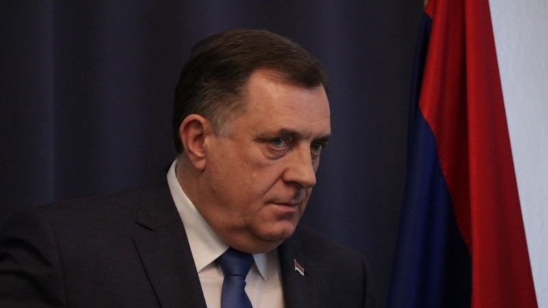 Додик: Блокадата на БиХ продолжува, отцепување на Република Српска е можно