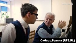 Фёдор Некипелов из Новосибирска со своим учителем Алексеем Бороздиным 