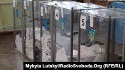 В українському МЗС раніше казали, що не прийматимуть заявки про реєстрацію російських спостерігачів на президентських виборах