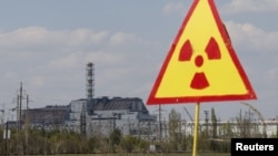 The sarcophagus covering the damaged fourth reactor at the Chornobyl nuclear power plant (file photo)