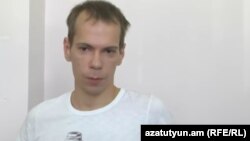 Задержанный в Ереване гражданин России Сергей Миронов. Ереван, 29 августа 2016 года.