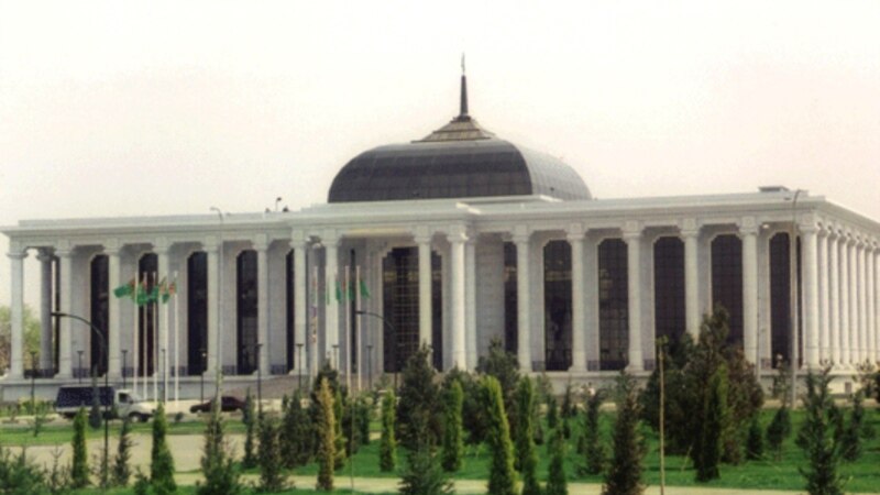 Türkmenistanda transport howpsuzlygy, radio-telewideniýe barada kanunlar kabul edildi