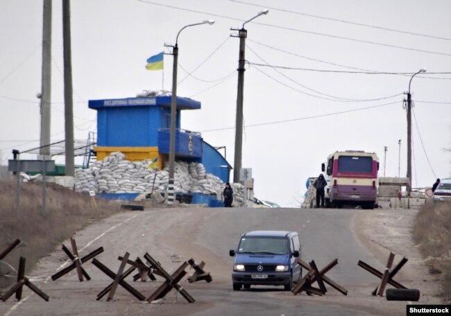 Блокпост під Лисичанськом. Донбас 12 березня 2015 року