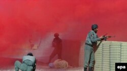 Ооган аскерлери менен полициясын НАТОнун күчтөрү көп жылдардан бери машыктырып келатышат
