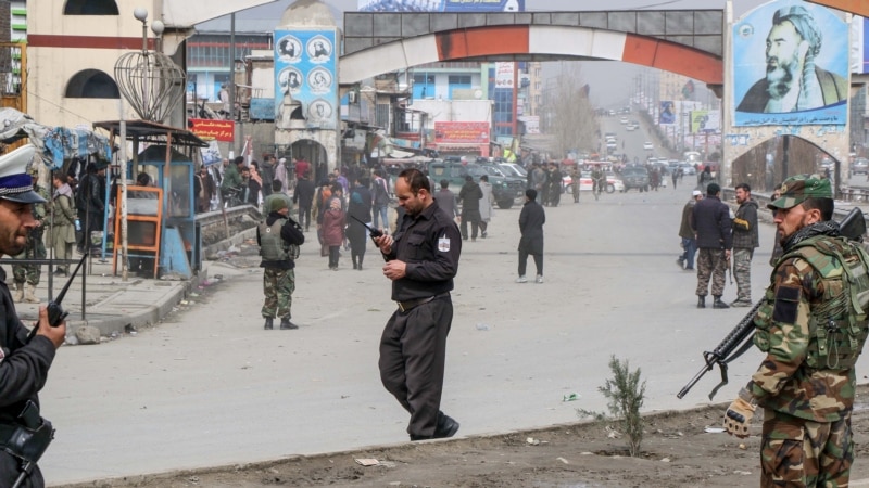 Бројот на загинати во нападот во Кабул порасна на 27 лица, 29 повредени
