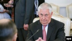 Госсекретарь США Рекс Тиллерсон на переговорах с главой МИД РФ Сергеем Лавровым в особняке