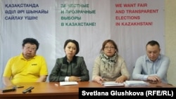 Кандидаттар тізіміне ілінбей қалған азаматтар. Астана, 10 наурыз 2016 жыл. 