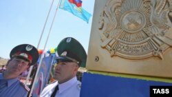 На казахстанско-российской границе. 4 мая 2009 года.