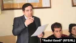 Таджикский адвокат Бузургмехр Ёров.