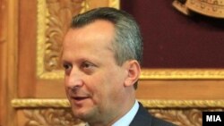 претседателот на Собранието на Македонија Трајко Вељановски