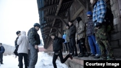 Задержание защитников пакгауза Варшавского вокзала в Петербурге