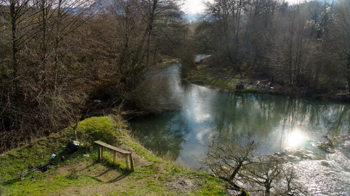 Из жизни «крымского Баден-Бадена»: село Аромат (фотогалерея)