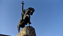 Памятник царю Грузии Ираклию II в городе Телави