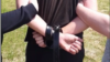 Гамельчука, якому міліцыянты ў цывільным зьвязалі рукі папругай, арыштавалі на 15 сутак