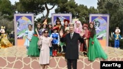 Prezident və vitse-prezident uşaqlarla, 18 mart 2017