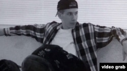 Erik Haris (Eric Harris) bio je jedan od dvojice tinejdžera koja su ubila 13 ljudi u Litltonu u Koloradu 1999. godine.