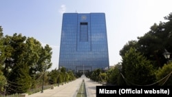 بانک مرکزی ایران پیشتر فقط برآورد خود از نرخ تورم در ماه قبل را منتشر میکرد و هرگز درباره آینده پیشبینی نمیکرد.