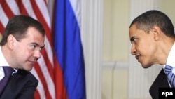 Архівна фотографія. Барак Обама і Дмитро Медведєв під час зустрічі у Лондоні. 1 квітня 2009 р.