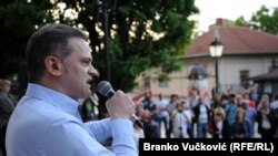 Protest bez nasilja: Borko Stefanović