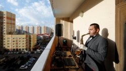 Ставрополь: саксофонист устроил концерт с балкона