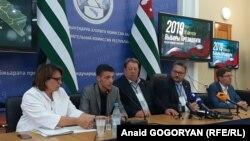 Демократичным назвали ход голосования на выборах президента наблюдатели из Германии