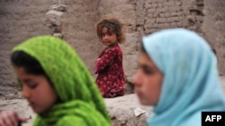 Афганские школьницы. Иллюстративное фото.