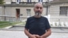 Milovan Milivojević, otac poginulog radnika u fabrici oružja u Lučanima ispred Predsedništva Srbije, 17. jun 2019.