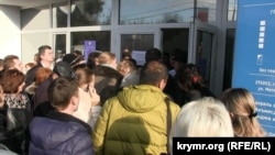 Черга в податкову службу Сімферополя, 16 грудня 2014 року
