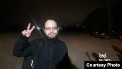 Журналіст Ігор Ілляш після 15 днів арешту. Фото: Белсат