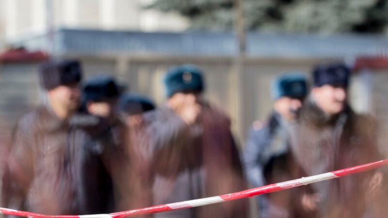 Бишкекте белгисиз киши милиция кызматкерин атып кетти 