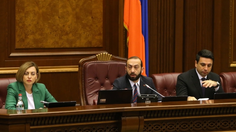 Armenian Speaker Confident Of Referendum Win