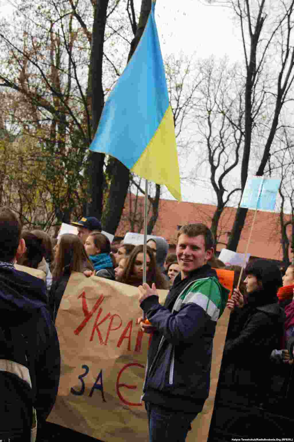 Мітинг у Львові на підтримку євроінтеграції, 22 листопада 2013 року