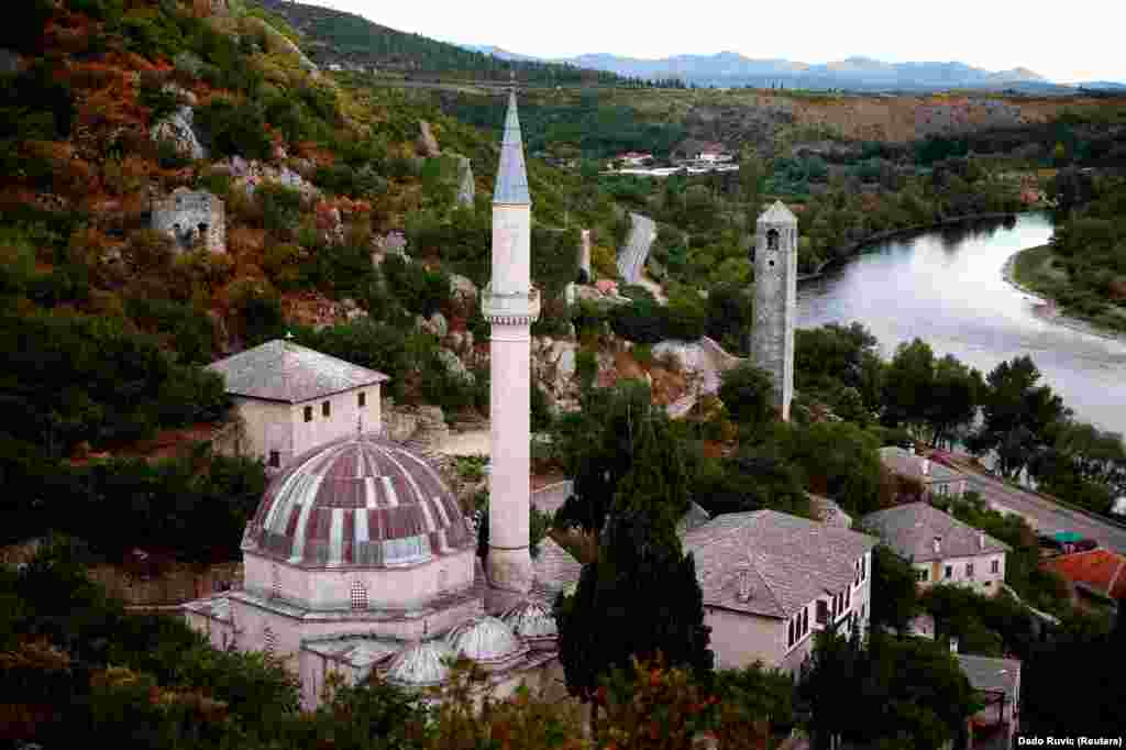 The Shishman Ibrahim Pasha Mosque in Pocitelj, which dates from 1562.&nbsp;