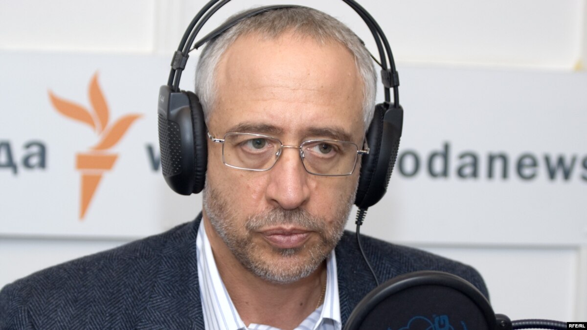 А давайте коррупционеров еще награждать Тогда точно победим А давайте коррупционеров еще награждать Тогда точно победим