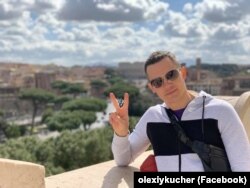 Олексій Кучер, згідно декларації, у 2018 році не заробив жодної копійки, однак придбав коштовний автомобіль