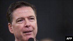 Directorul FBI, James Comey 