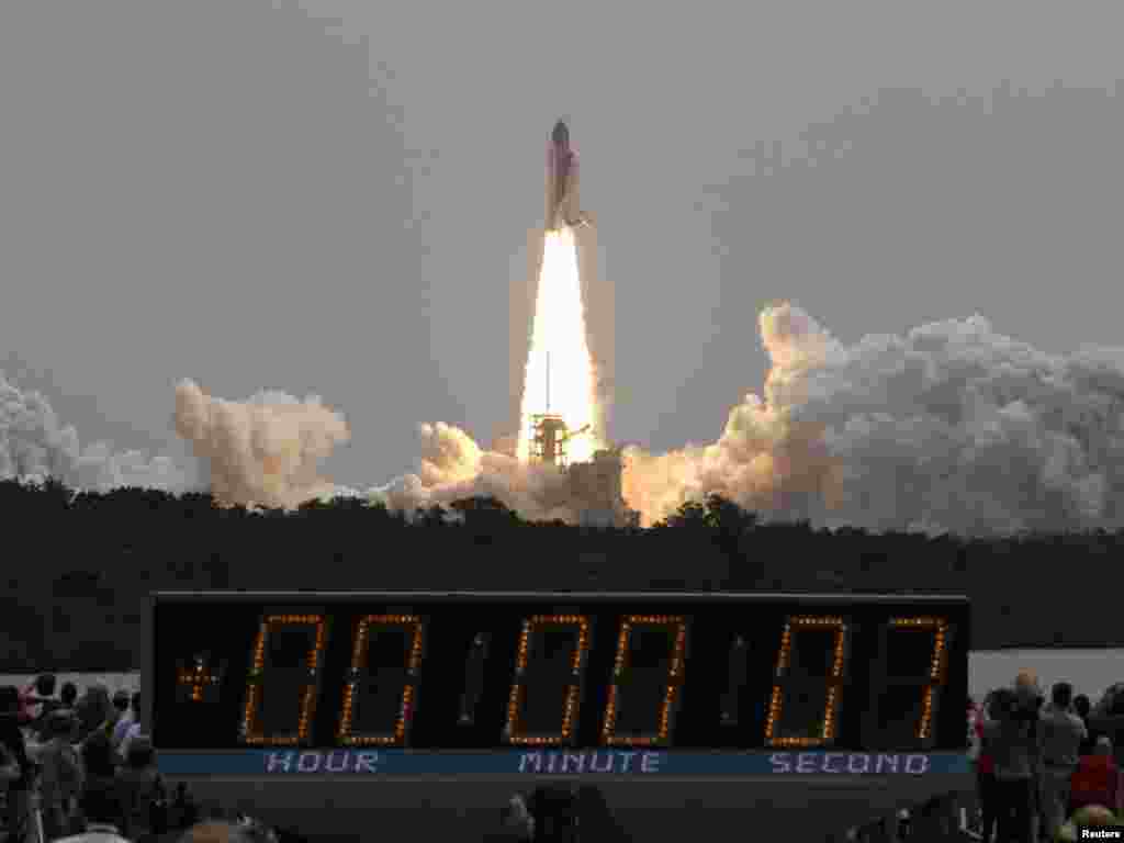 پرتاب شاتل «آتلانتیس» و آغاز ۱۳۵‌امین و آخرین مأموریت پرواز شاتل ناسا- ۱۷ تیرماه