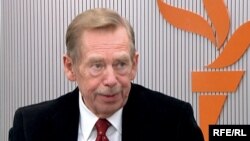 Former Czech President Vaclav Havel during an interview with RFE/RL, 27March2009