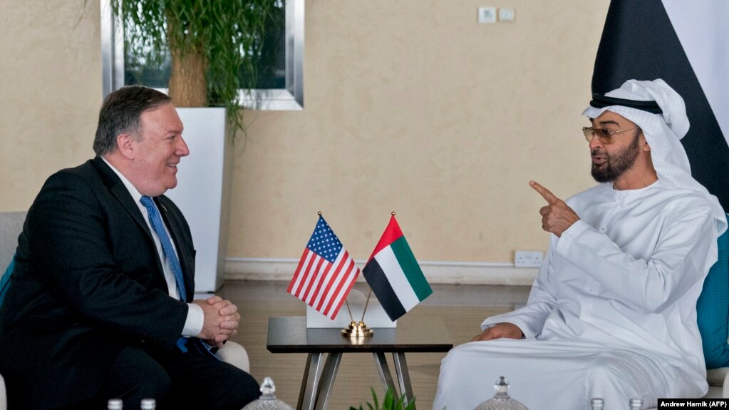 مایک پمپئو وزیر خارجه آمریکا و محمد بن زاید آل نهیان ولیعهد امارات