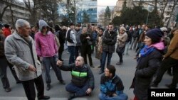 Pamje nga protestat e djeshme të qeta në Sarajevë