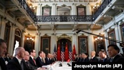 Переговоры американской и китайской делегаций