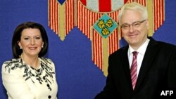 Presidenti kroat Ivo Josipoviq dhe presidentja kosovare Atifete Jahjaga në Zagreb, 06 qershor 2012.